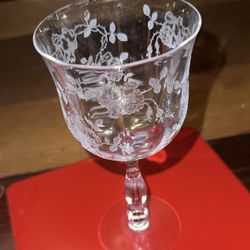 ✨ Vintage Etched Crystal Wine Goblets – Set of 4 (Beautiful!)