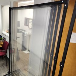 Clear Plastic Divider Screens