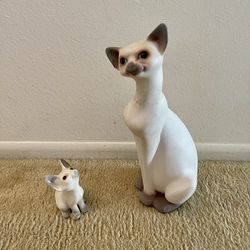 Freeman McFarlin Siamese Cat Large Head Tilted Figurine Matte 14.5" And Kitten 