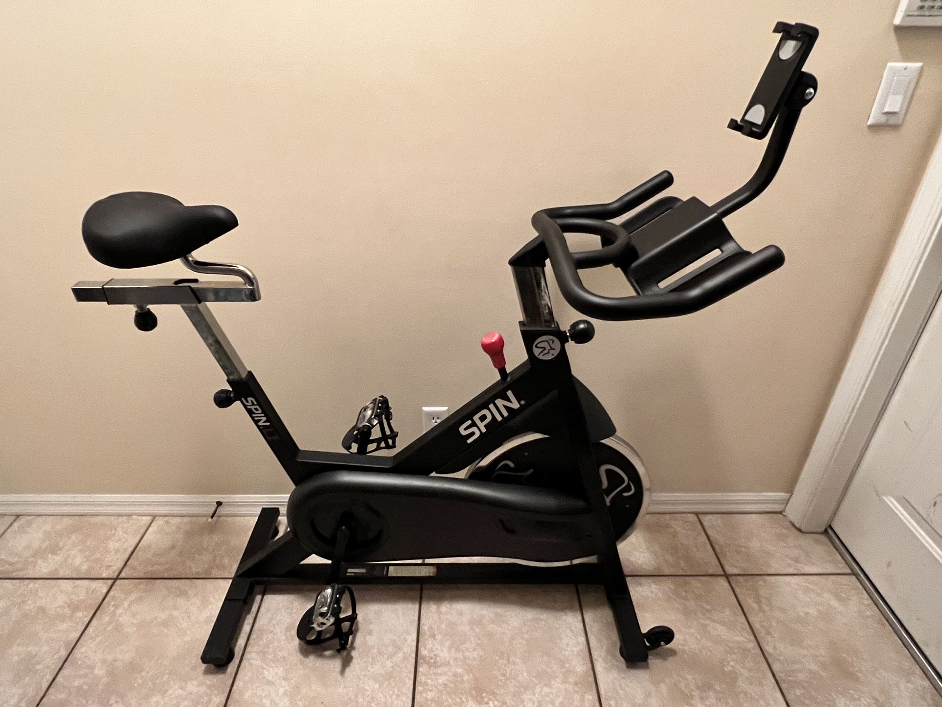 L1 Connected SPIN Bike for Sale in Jupiter FL OfferUp