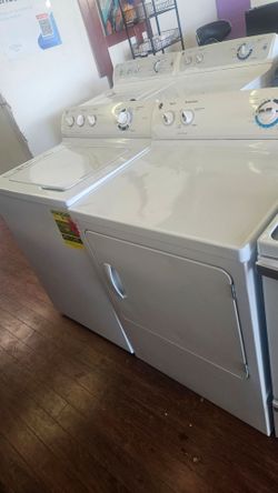 Ge Washer and dryer set