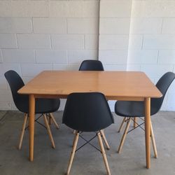 Dining  Table 