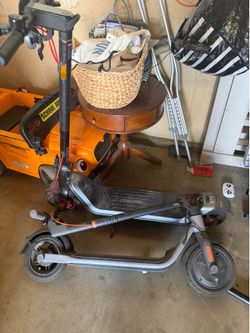 2 Electric scooters