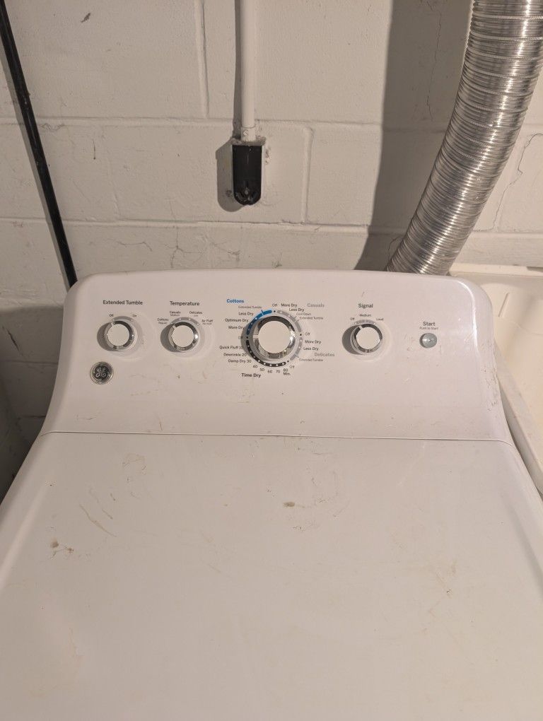Washing Machine And Gas Dryer