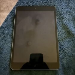 iPad Mini (1st generation (Lock) (read Description)