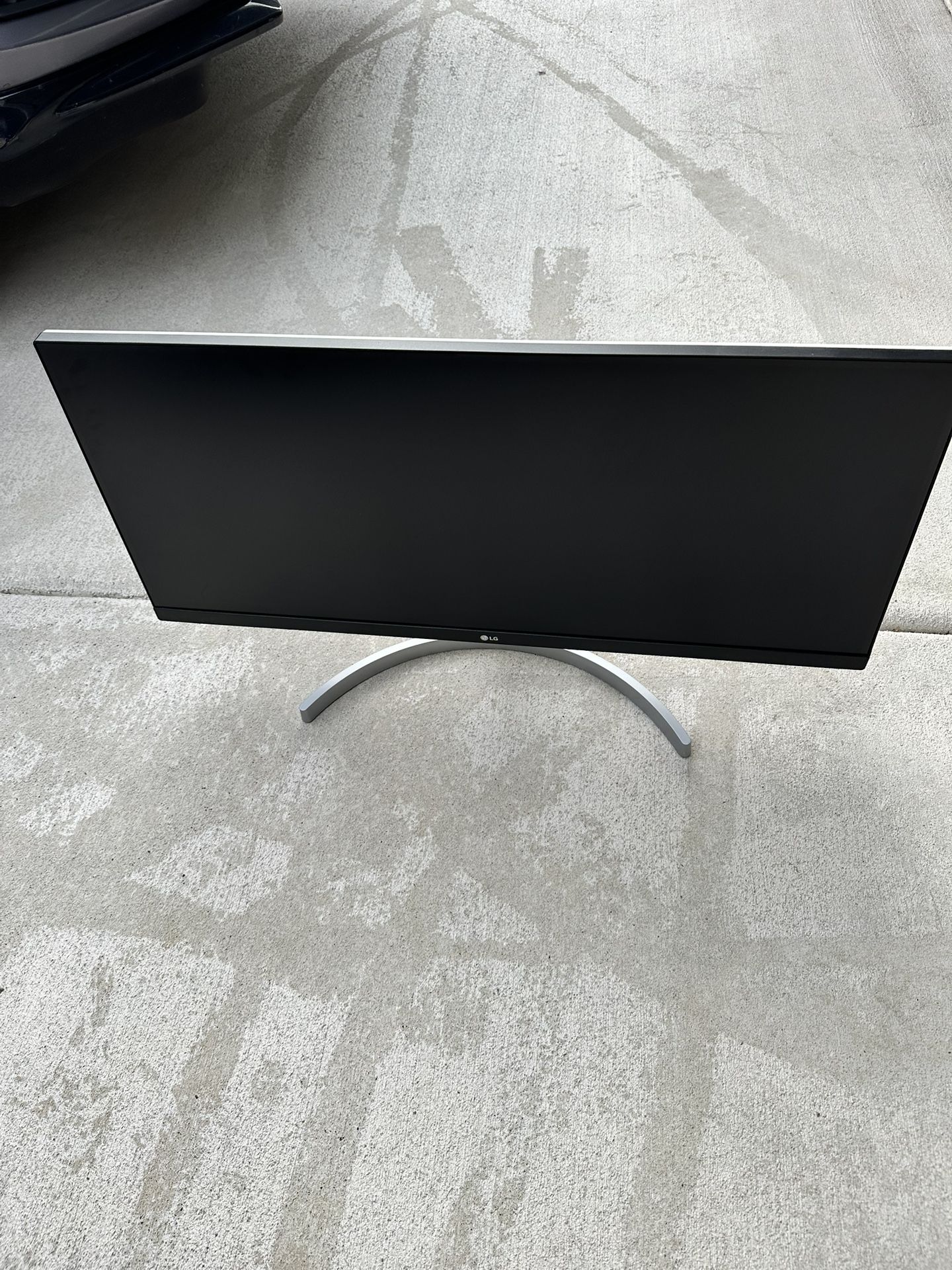 LG 29″ Ultrawide Monitor — IPS, 2560×1080