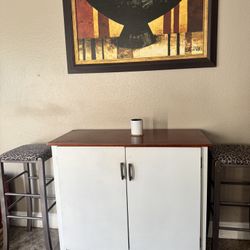 Storage cabinet With Two Stools