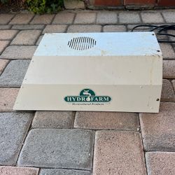 Hydrofarm Grow Light 