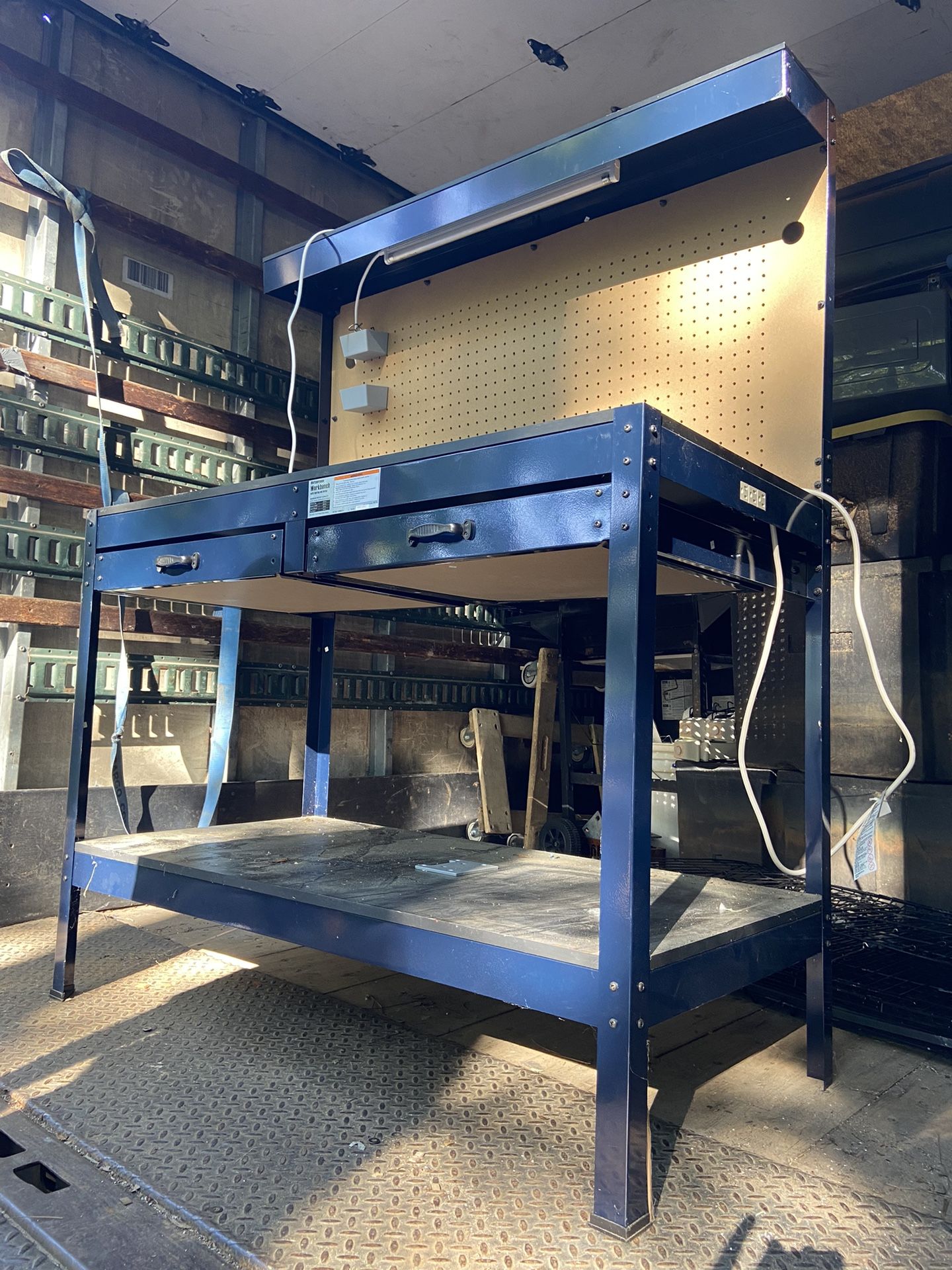 multipurpose workbench Great Condition