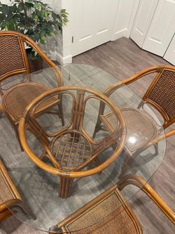Rattan dinning table