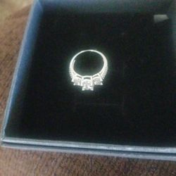 SZ 7  Ring