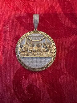 10k gold pendant