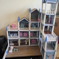 BIG!! Girls Play House 