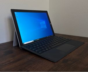 Microsoft Surface Pro 3 Touchscreen Bundle - Full Desktop Dock & Extras