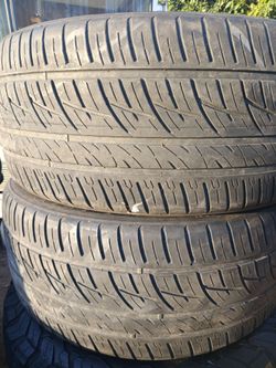 305/40R22 Delinte Tires (2)