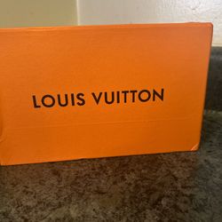 Louis Vuitton Women’s Zippy Wallet