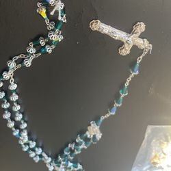 gold tone metal cross