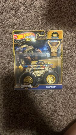 Hot Wheels Monster truck Big Foot Trophy Champion 