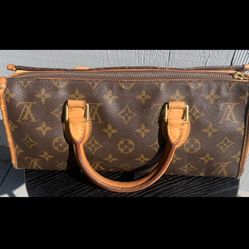 Vintage Louis Vuitton Pop in court Handbag