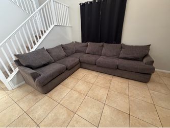 Sectional couch