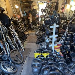 SELLING  RUBBER  &  STEEL  DUMBBELLS  /  5-6-7 FOOT BARS  &  EZ  CURL. BARS  /  OLYMPIC &  STANDARD  PLATES  /  KETTLEBELLS  /  ADJUSTABLE  BENCHES 