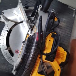 Miter Saw DeWalt 10"