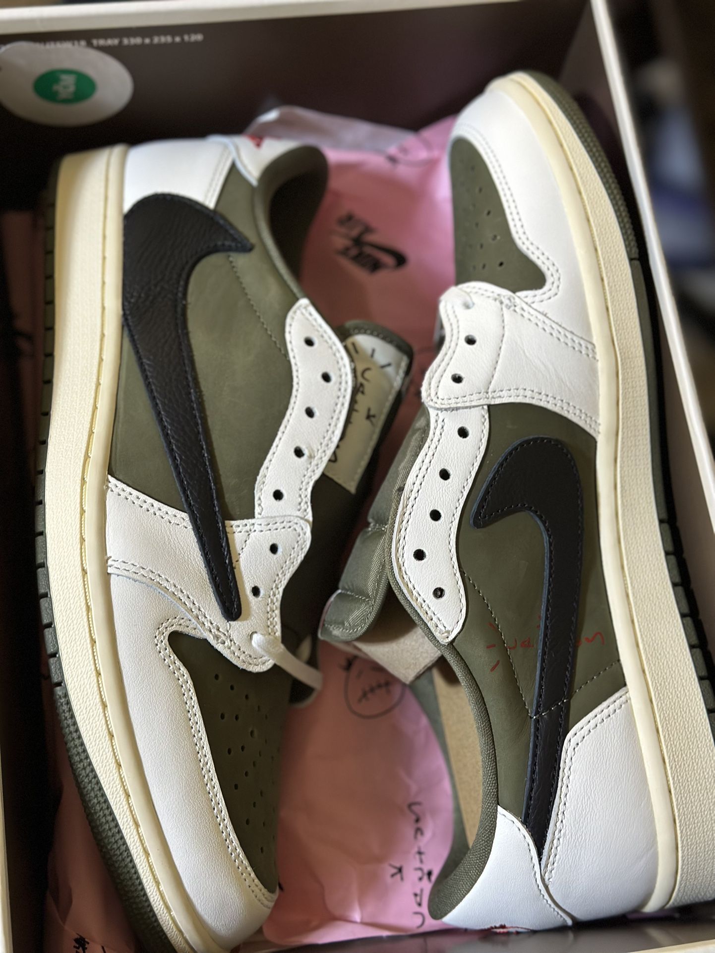 Travis Scott Medium Olive Sz 11