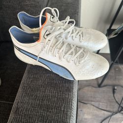Puma King Soccer Cleats 7.5