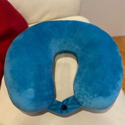 Travel Foam Pillow for only $10 ! 🔥🔥🔥