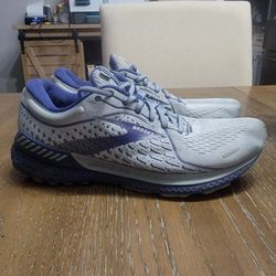 Brooks Adrenaline