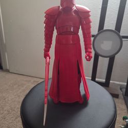 Star Wars Electronic Elite Praetorian Guard Figure New Sealed