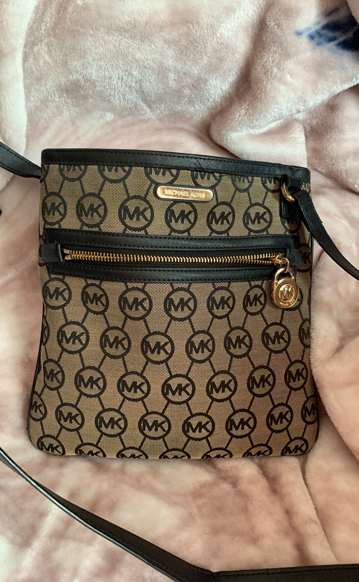 Michael Kors cross body