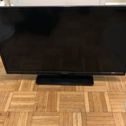 Westinghouse 32 Inch TV