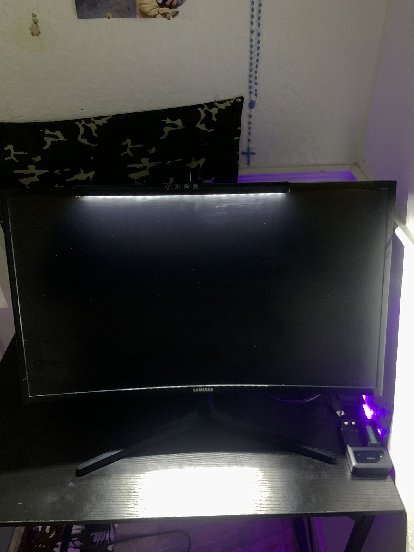 Samsung 27” curved monitor