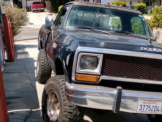 1986 dodge Ram