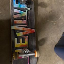 Skateboard ( Good Condition ) 