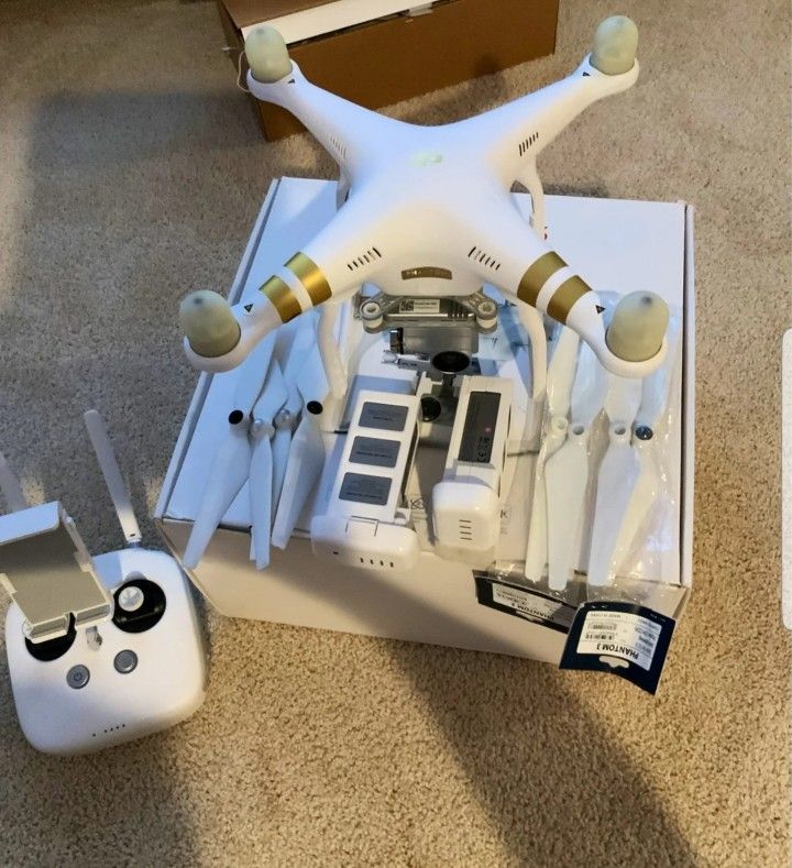 Drone Am  Giving it out for free to who first wish me congrats me on having a new baby boy🤱🏄‍♂️  on my cellphone number 267>490<1088