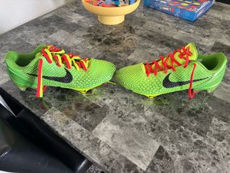 Grinch cleats
