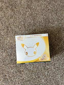 Pokemon TCG 30th Celebration ETB