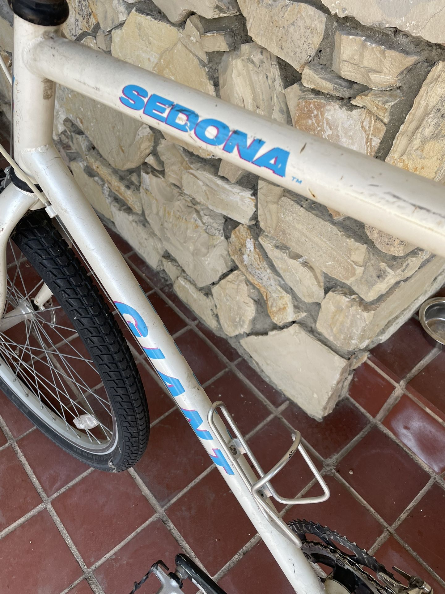 Sedona Giant Men Bike Good Condition