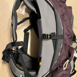 Osprey Luna 70 Backpacking Women’s Medium Hiking Camping Bag Eggplant Purple