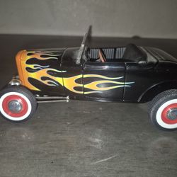 Antique Collectible Car Classic Flame Design