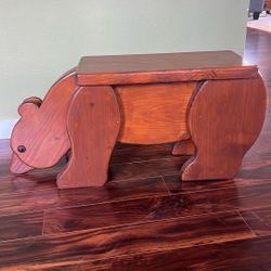 Built Meisel Bear Table