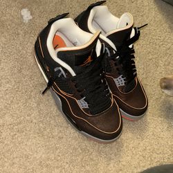 Jordan 4s