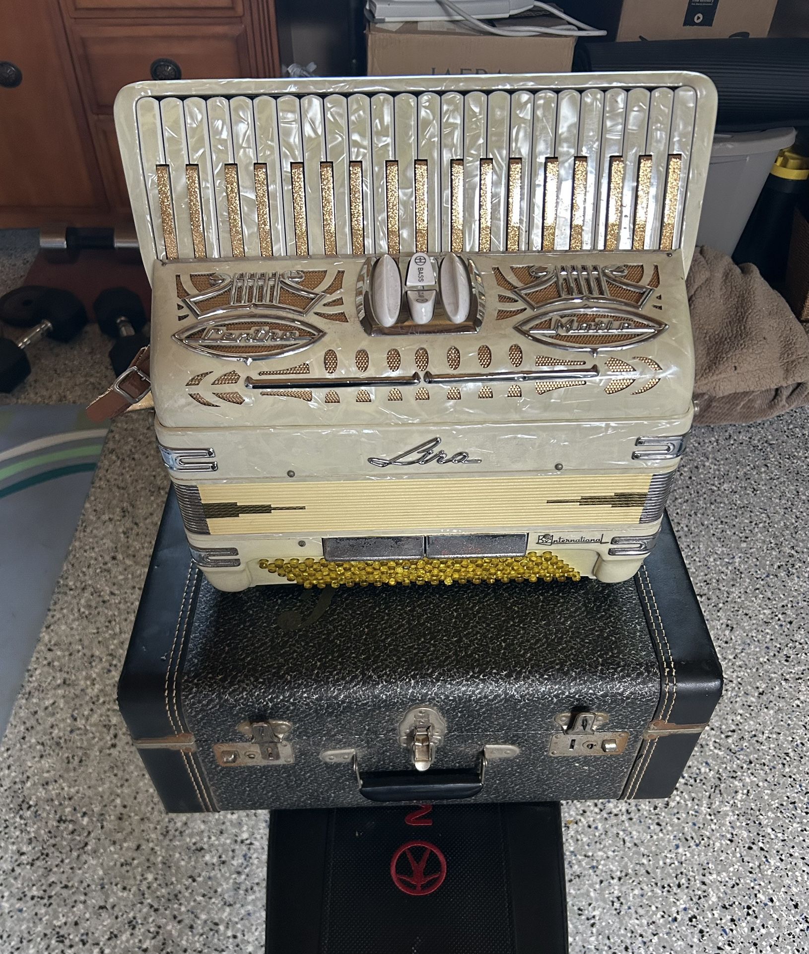 Used Lira Accordion