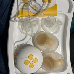 Medela Swing Maxi Hands-Free Breast Pump | Easy, Intuitive, Ideal for On The Go Double Electric Hands Free Breast Pump