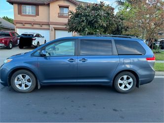 2013 Toyota Sienna