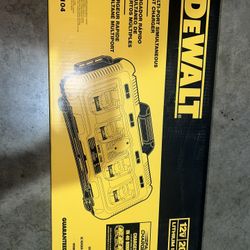DEWALT 12V/20V/60V MAX 4-Port Lithium-Ion Battery Charger