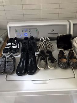 7 PAIRS OF SHOES FOR TODDLERS (SEE DESCRIPTION FOR SIZES)