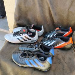 Kids soccer cleaves